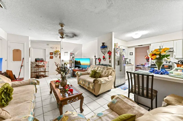 West Palm Beach Residence photo 8