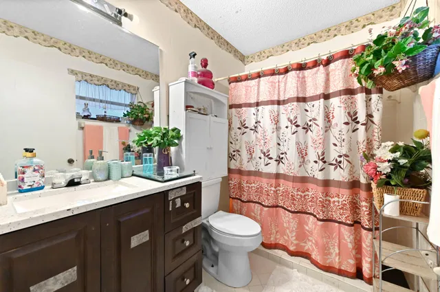 West Palm Beach Residence photo 12