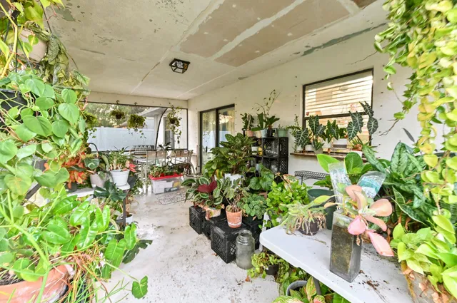West Palm Beach Residence photo 22