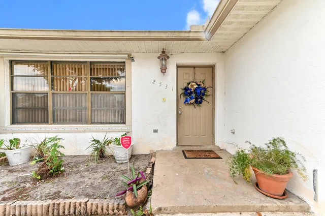 West Palm Beach Residence photo 24