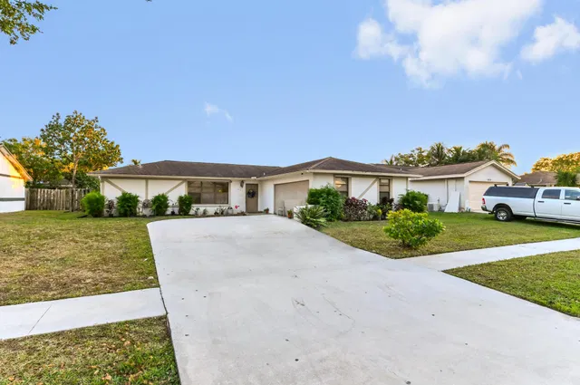 West Palm Beach Residence photo 25