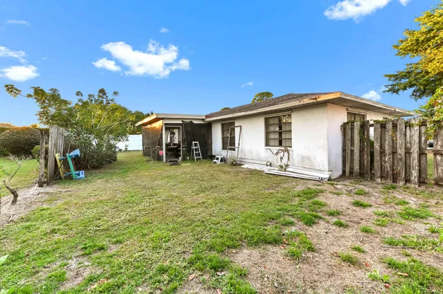 West Palm Beach Residence photo 26