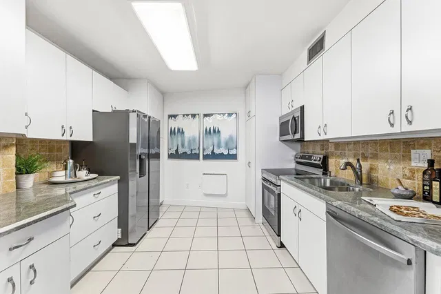 Palm Beach Towers, Palm Beach Unit 120b photo 12