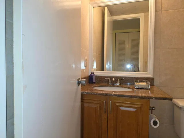  Unit L photo 18