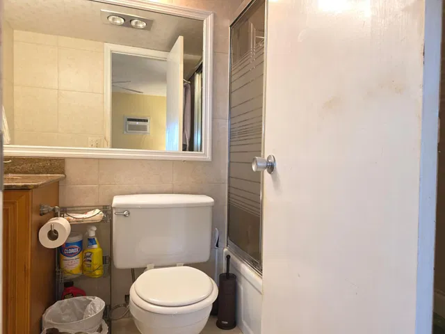  Unit L photo 23