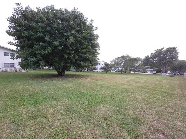  Unit L photo 29