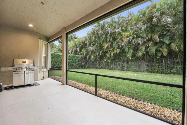 Saturnia Boca Raton Residence photo 13