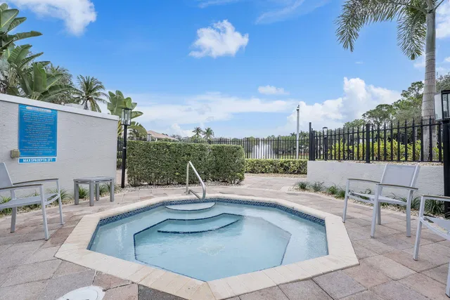 Saturnia Boca Raton Residence photo 32