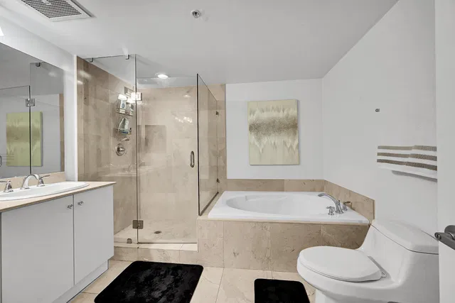 Unit 508 photo 18