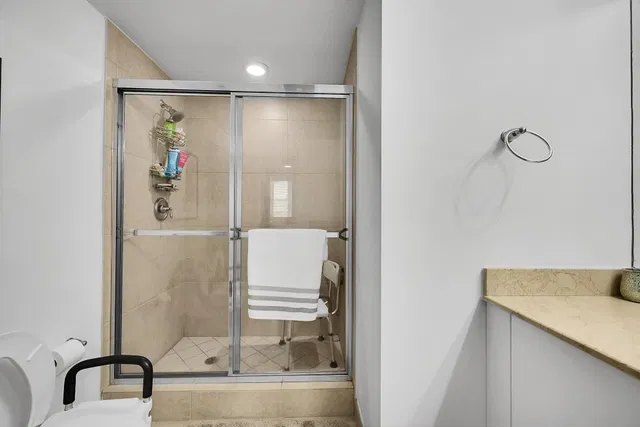 Unit 508 photo 25