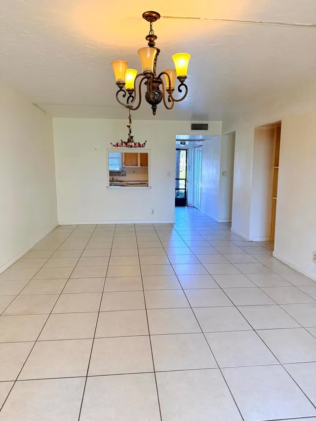 Unit 107 photo 3