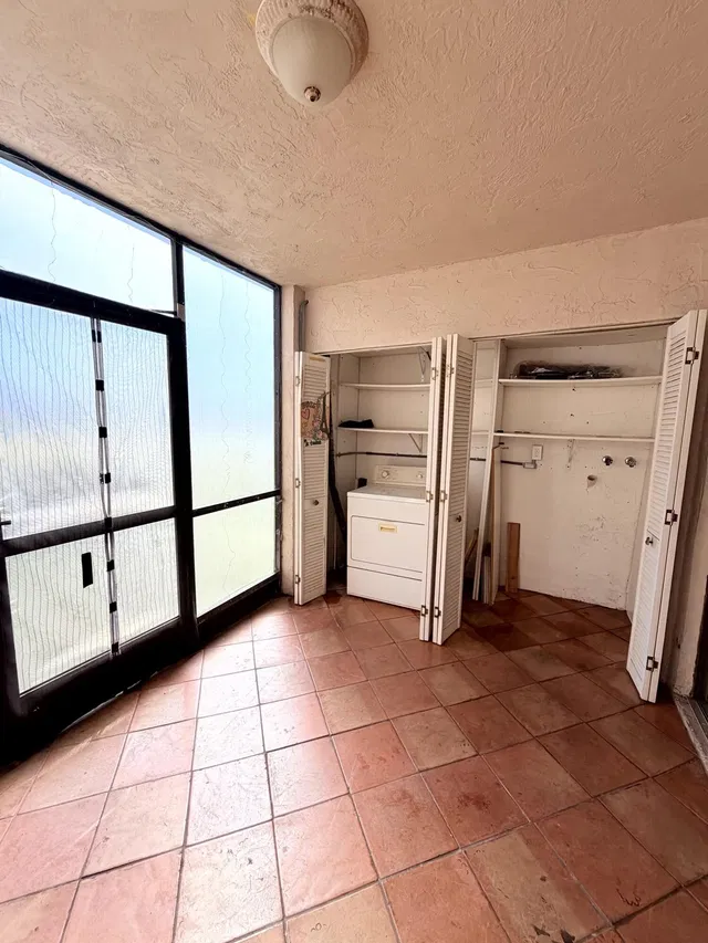 Unit 107 photo 19