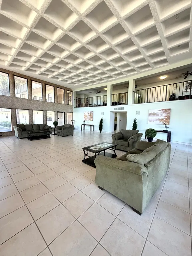 Unit 107 photo 21
