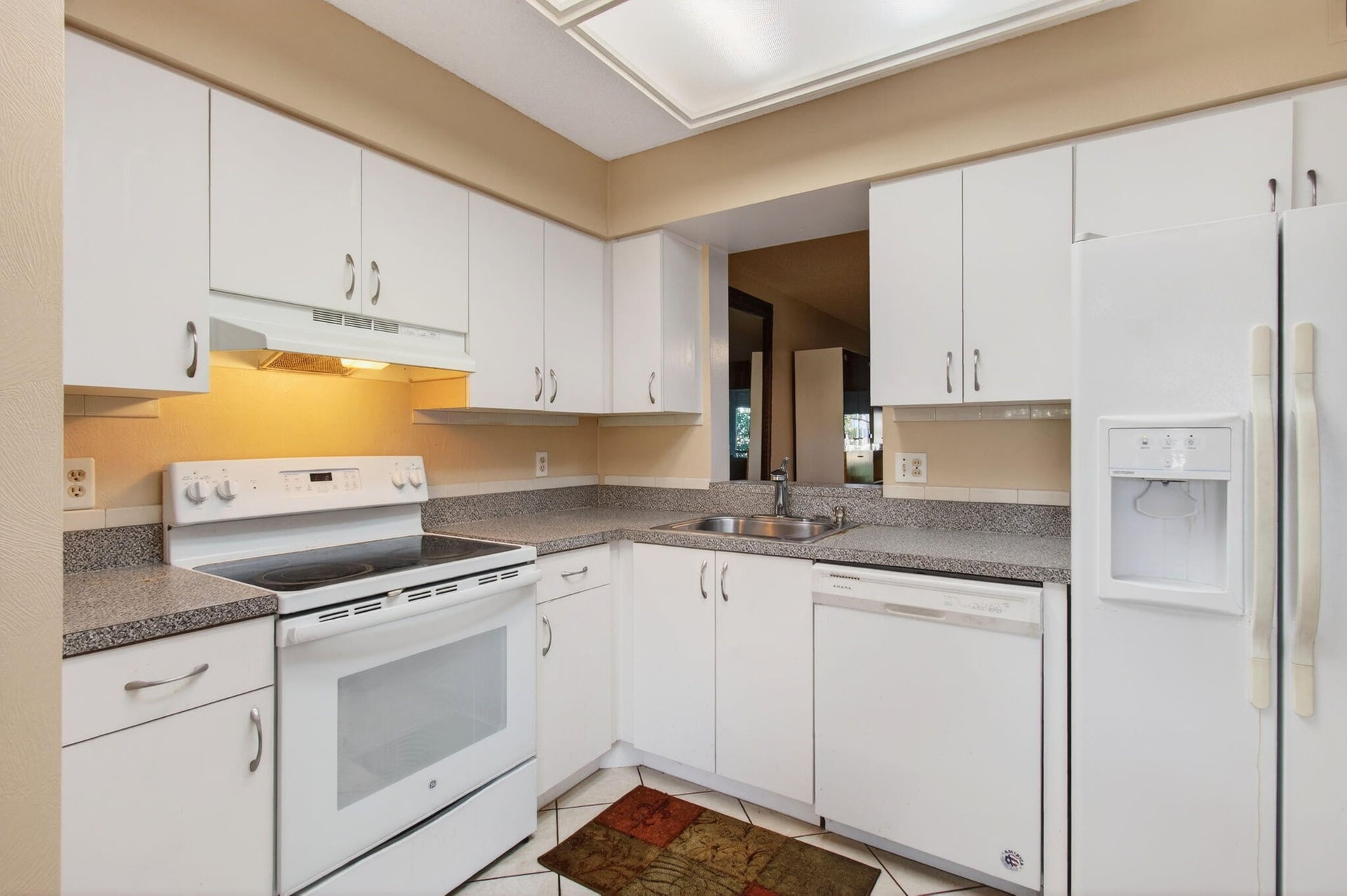 Unit 1080 photo 19