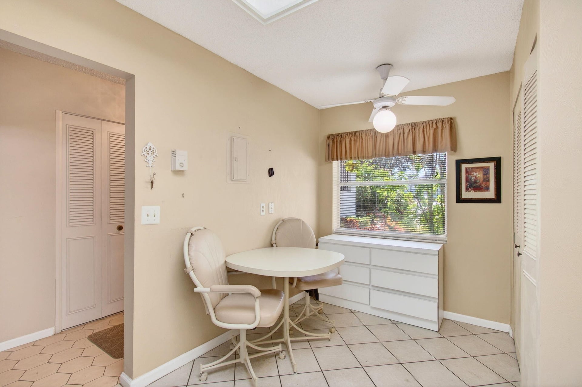 Unit 1080 photo 21