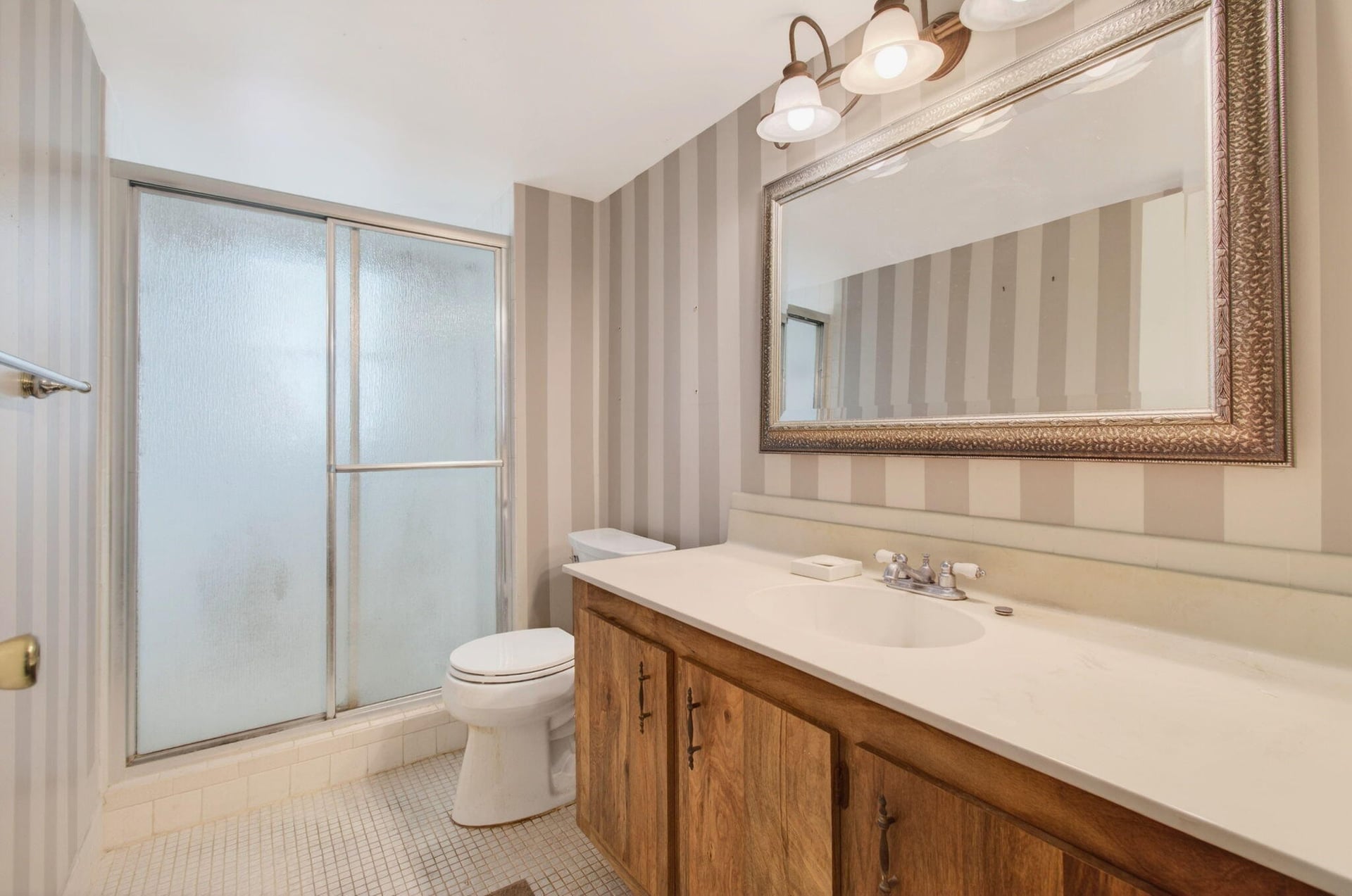Unit 1080 photo 25