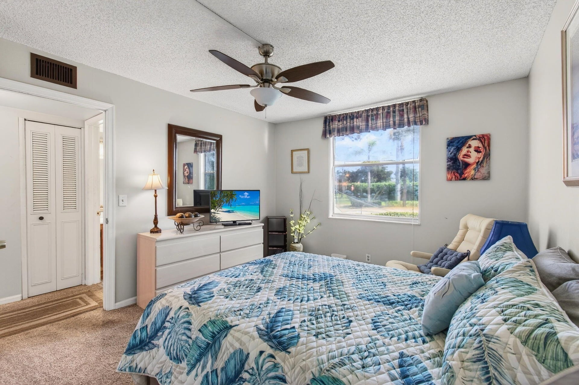Unit 1080 photo 28