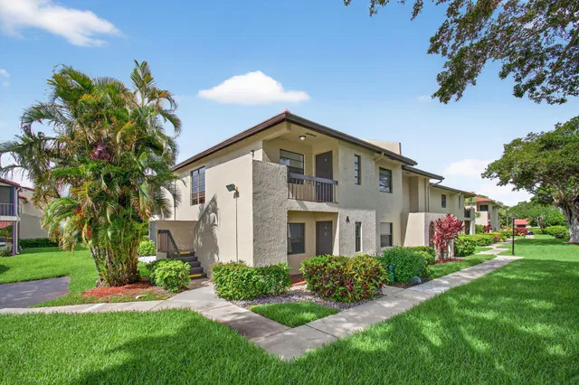 Boca Lago Country Club Homes Unit 49-B photo 3