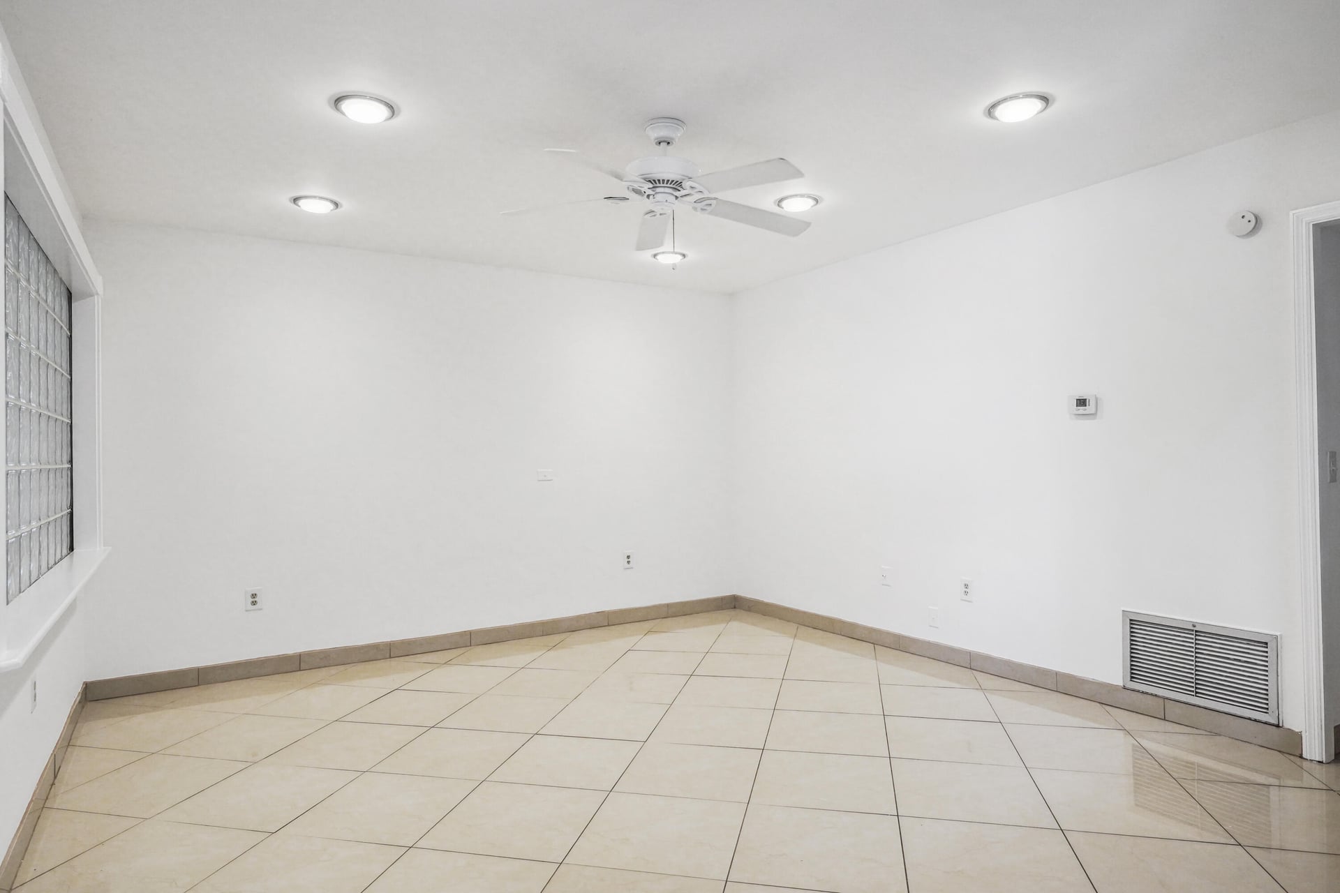 Unit 106 photo 6