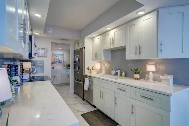 Singer Island Unit B2a photo 8