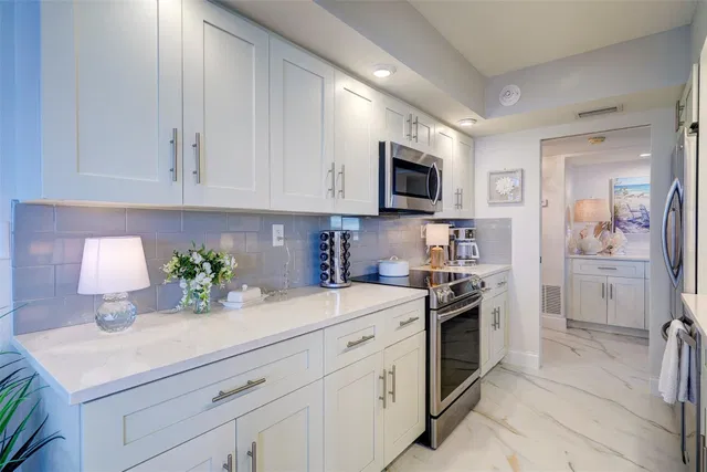 Singer Island Unit B2a photo 9