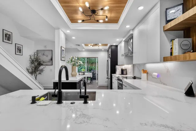 Palm Trail Delray Beach Residence photo 3