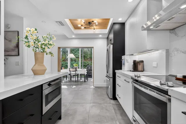 Palm Trail Delray Beach Residence photo 9