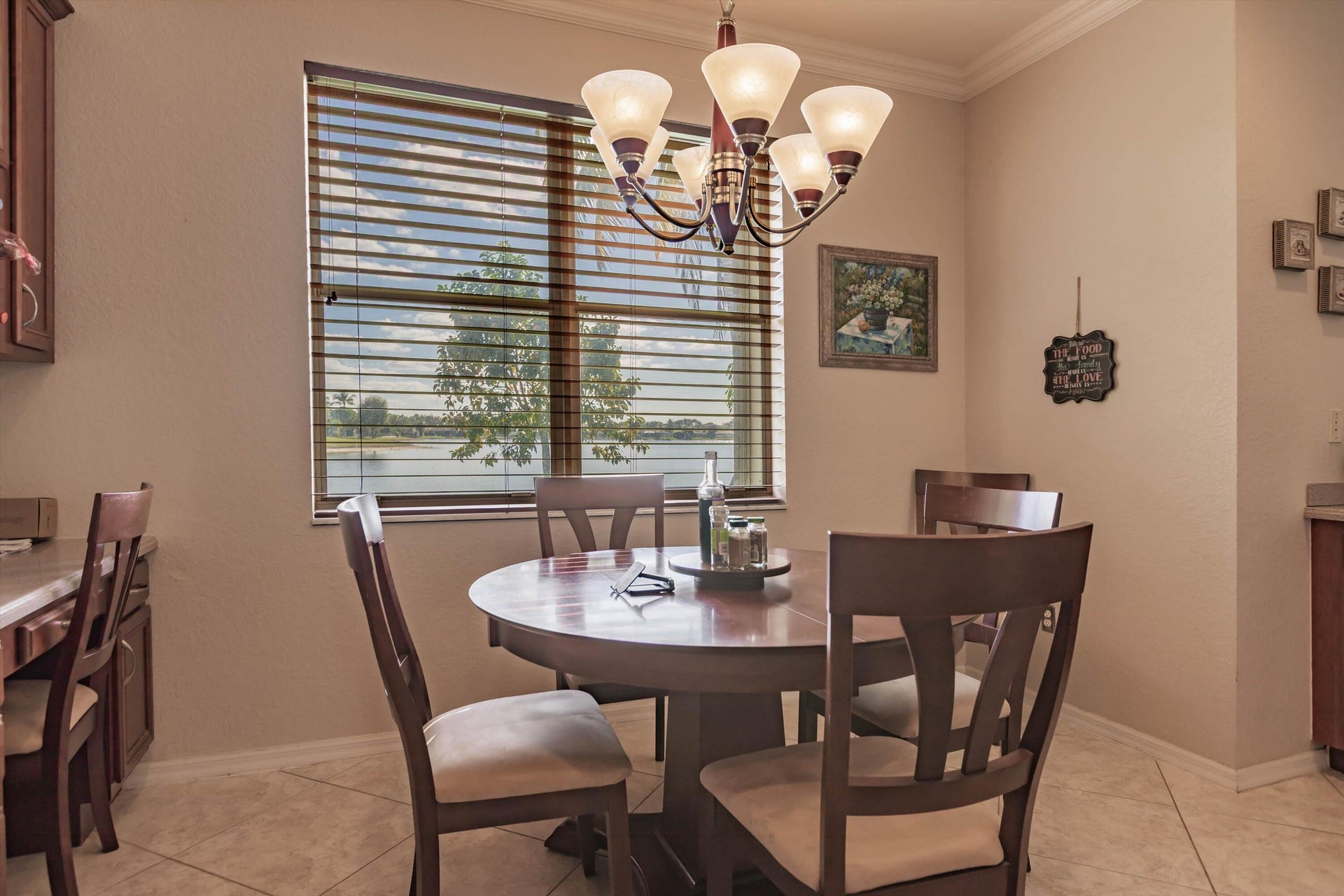 Residence photo 23