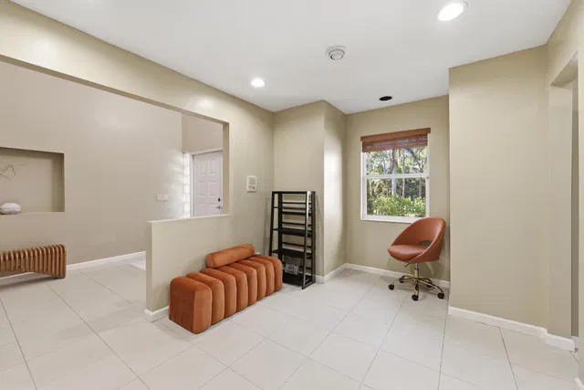  Residence photo 16