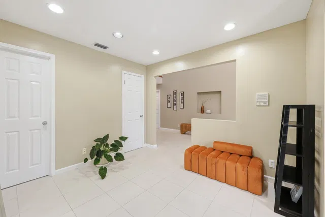  Residence photo 17