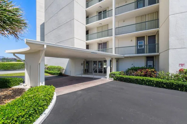 Singer Island Unit 7b photo 6