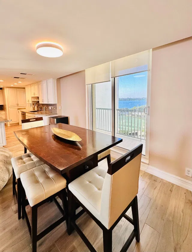 Singer Island Unit 7b photo 18