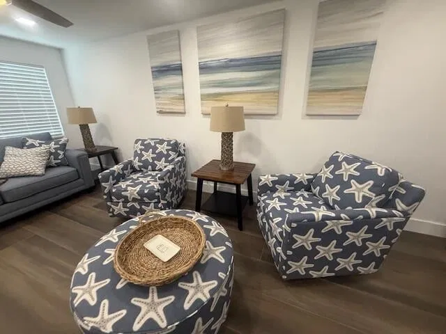 Unit 111 photo 12