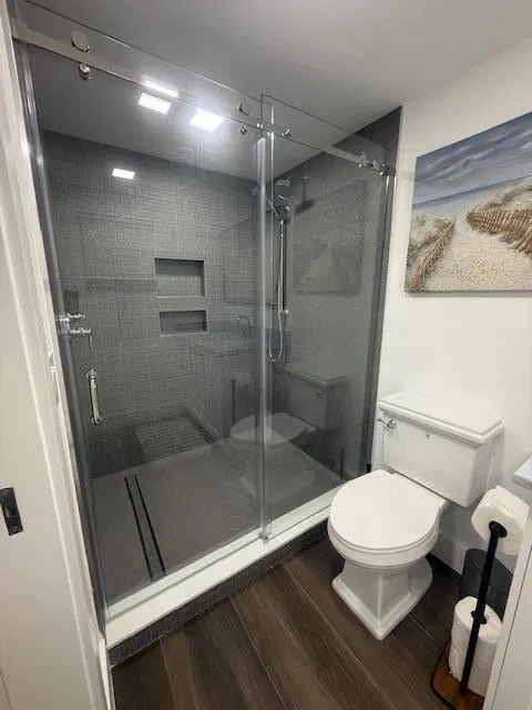 Unit 111 photo 22