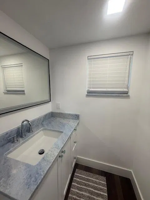 Unit 111 photo 24