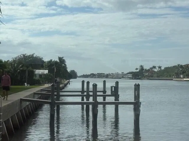 Unit 111 photo 36