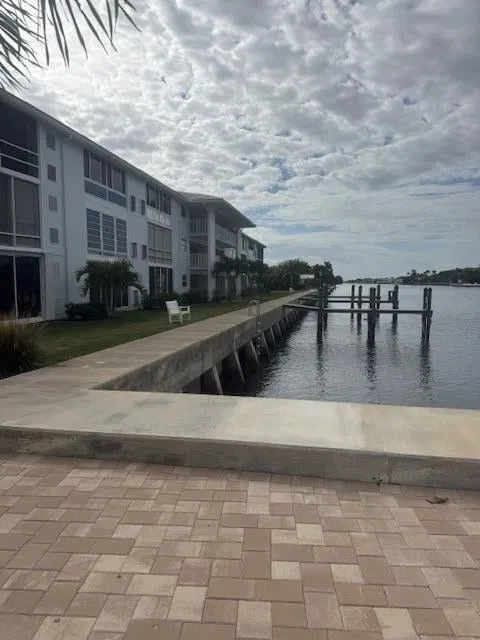 Unit 111 photo 39