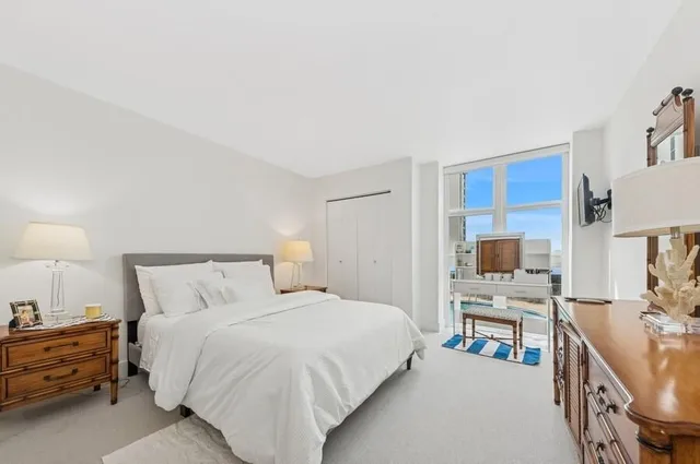 Unit 203 photo 17