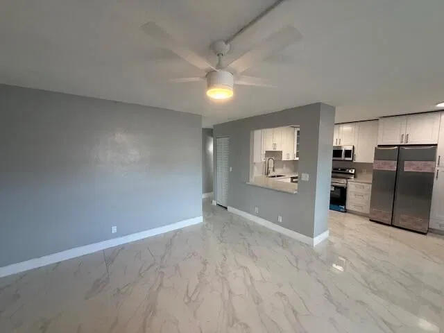Unit 19 photo 6