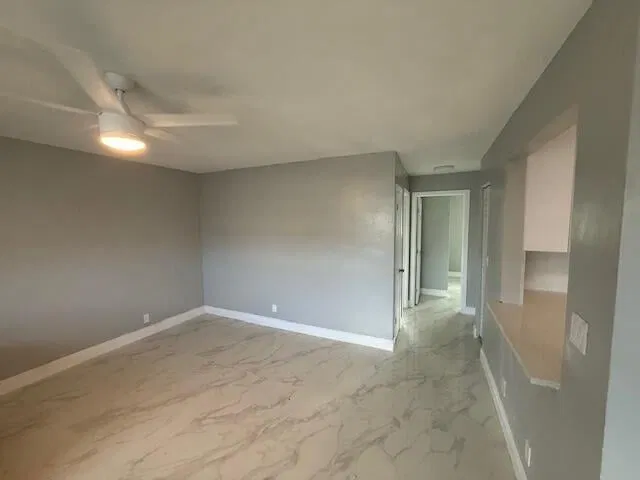 Unit 19 photo 7