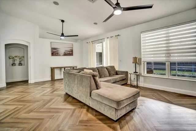  Residence photo 7