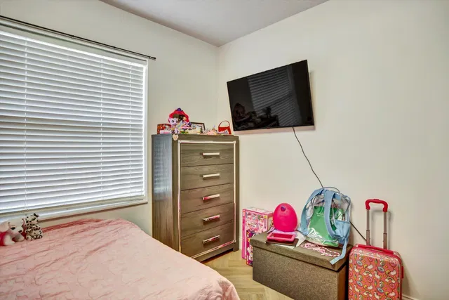  Residence photo 21