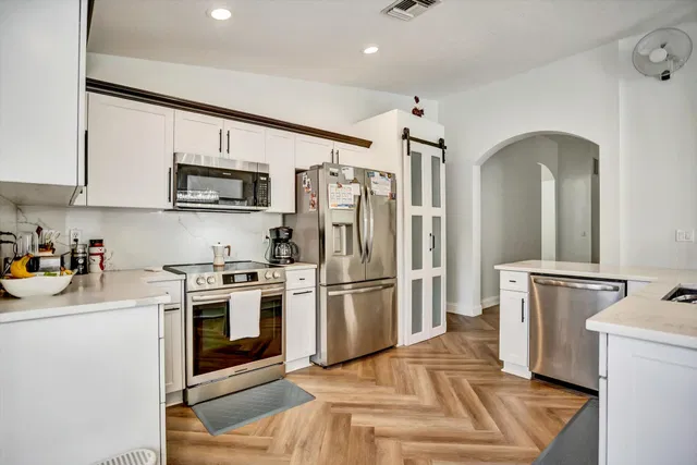  Residence photo 29