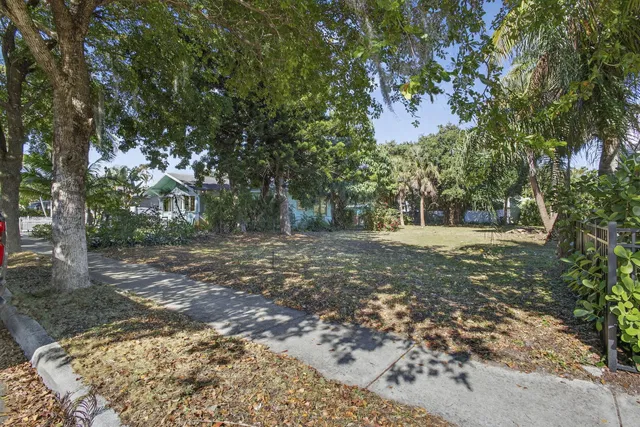 Old Northwood Residence photo 13