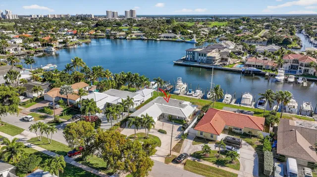 Village of North Palm Beach Residence photo 11