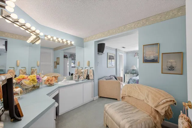 Village of North Palm Beach Residence photo 27