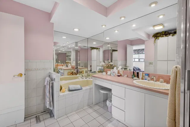 Village of North Palm Beach Residence photo 33