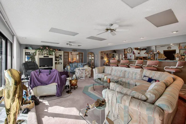 Village of North Palm Beach Residence photo 43