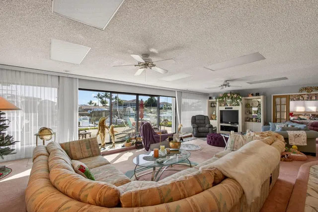 Village of North Palm Beach Residence photo 45