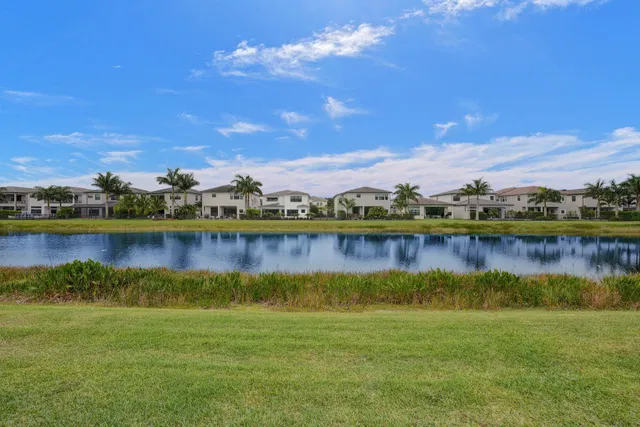 Boca Bridges Residence photo 26